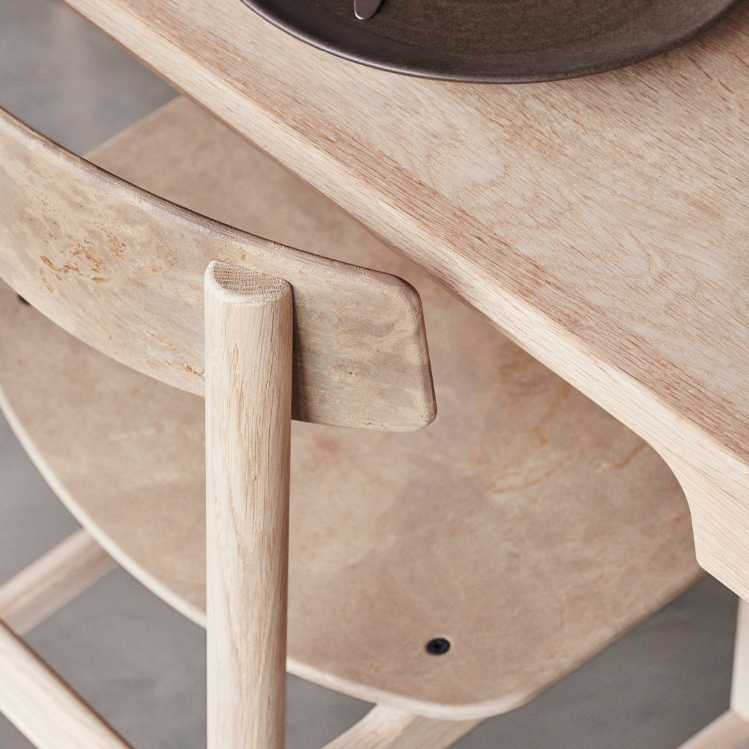 Conscious Chair 3162 | Soaped Oak and Coffee Waste Light | by Børge Mogensen & Esben Klint