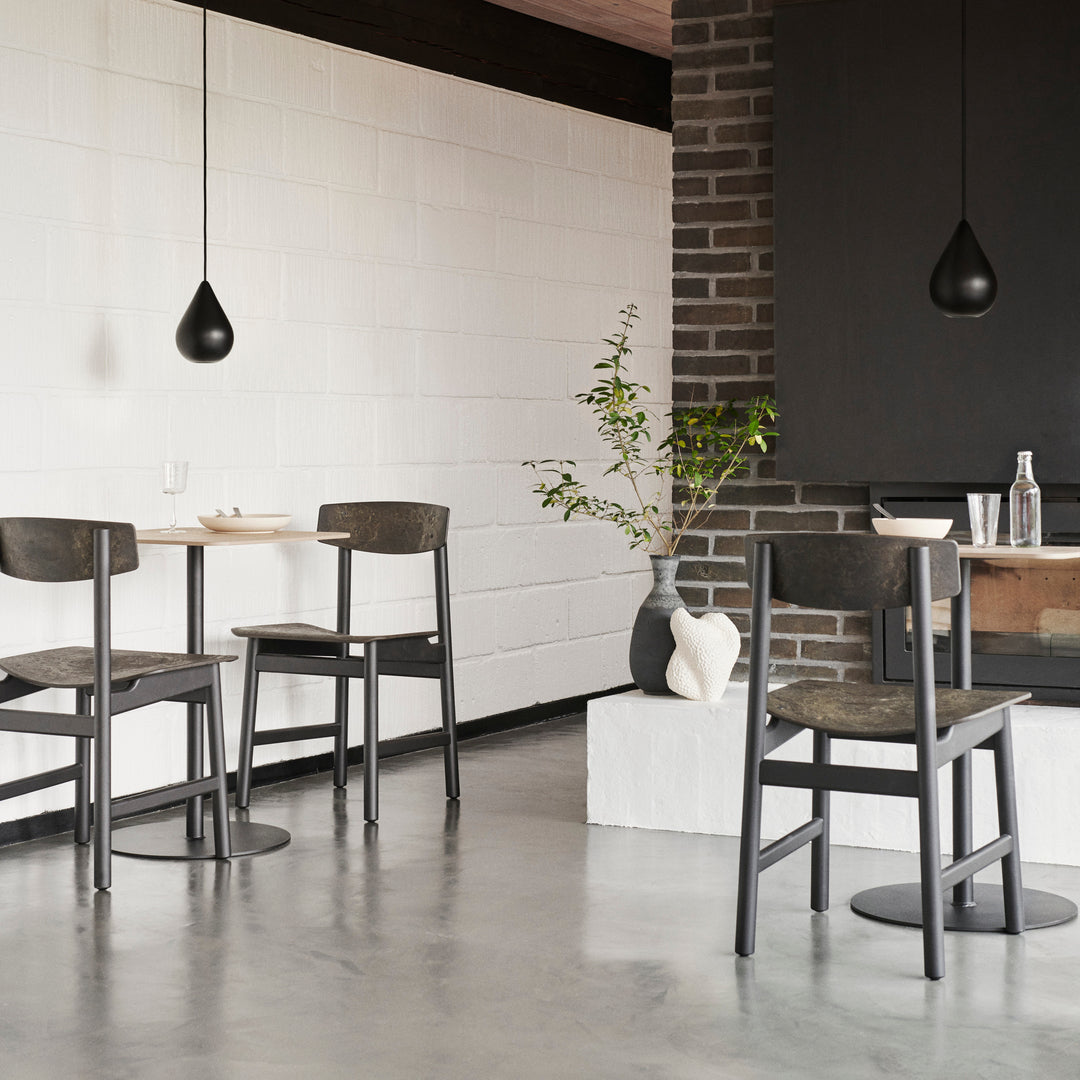 Conscious Chair 3162 | Coffee Waste Black - Black Oak | by Børge Mogensen & Esben Klint